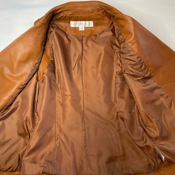 Boston Proper size 8 leather vest beautifully fitted. EUC. - Picture 2 of 6